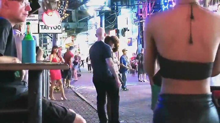 Prostitute pattaya street lady boy et lady