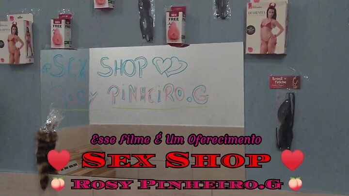 Rosy pinheiro fazendo um surubão no seu sex shop rosy pinheiro.g